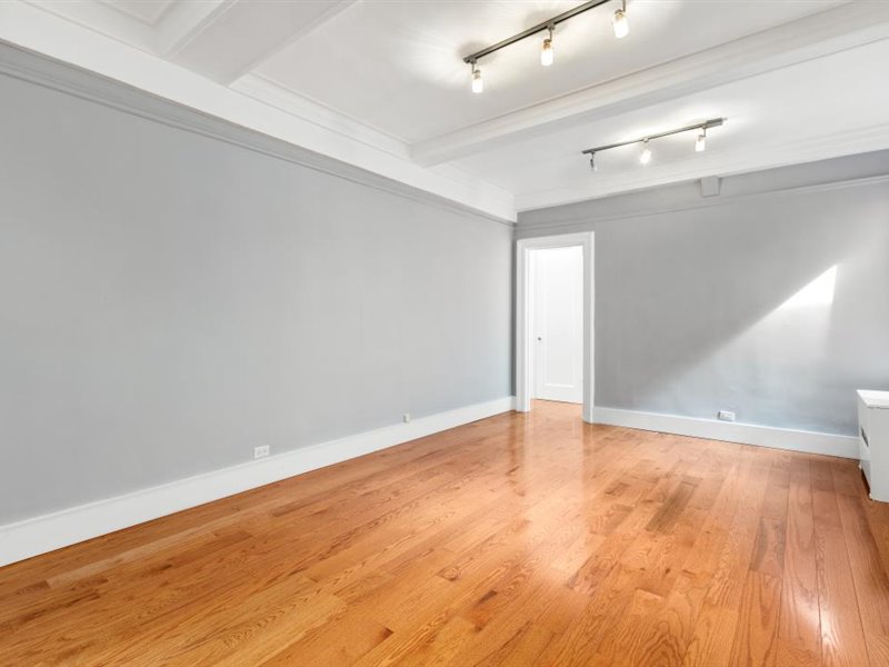 120 West 58th Street - Gallery Image 120 West 58th Street - View 3