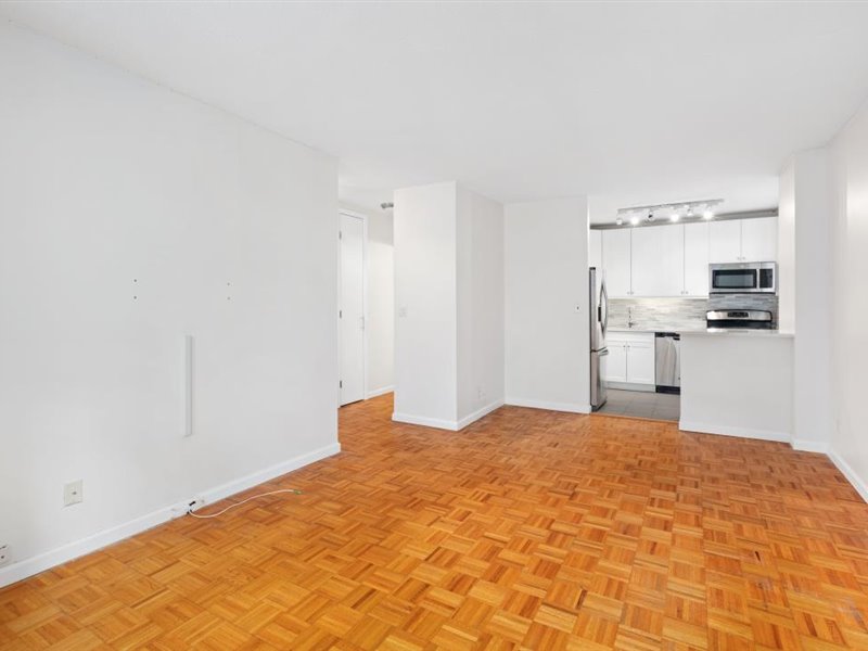 403 East 62nd Street - View 4